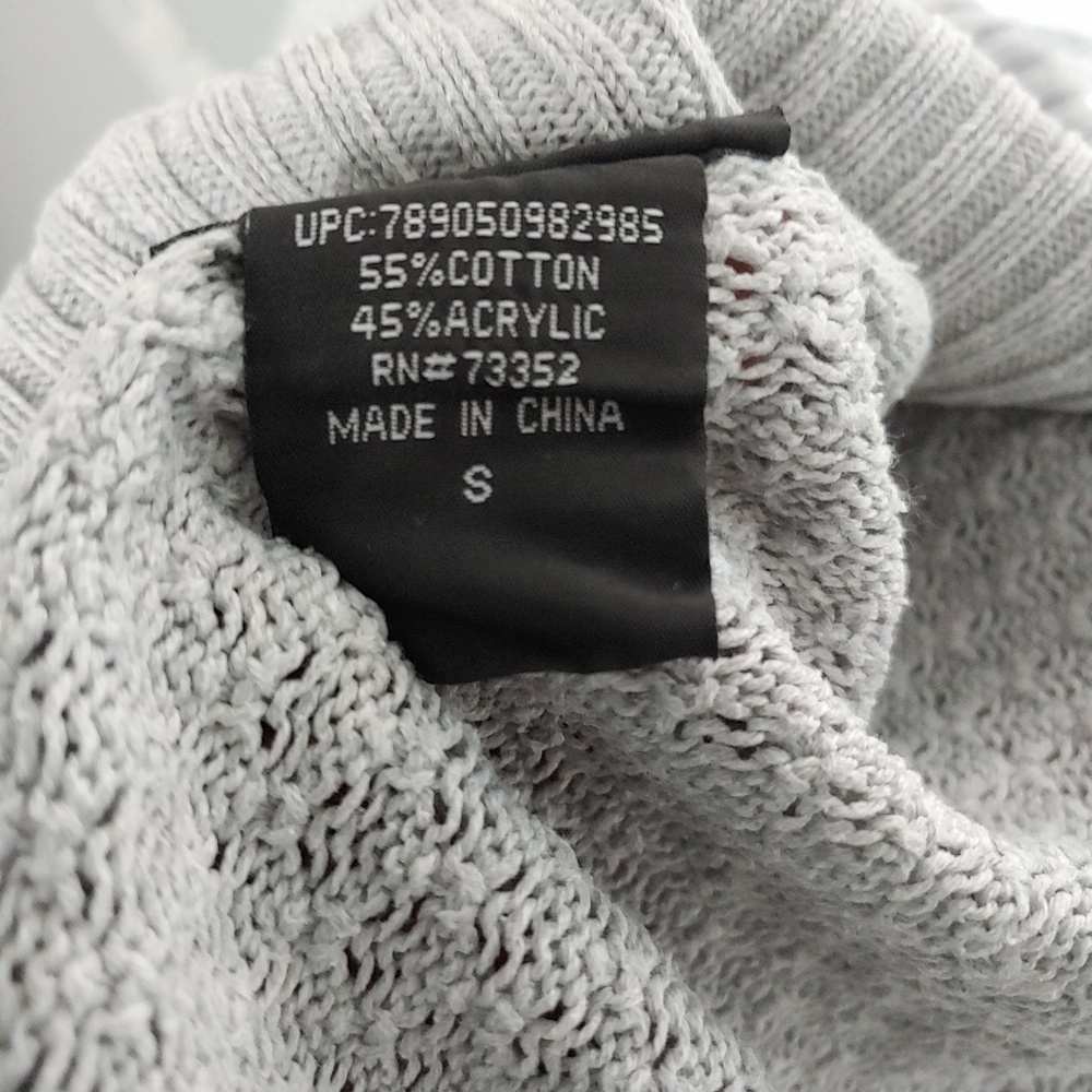 Sweater - Picture 4 of 4